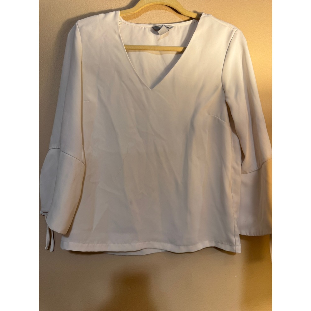 HM White V-Neck Bell Sleeve Blouse with Tie Cuffs Size 4 Womens Long Sleeve Top